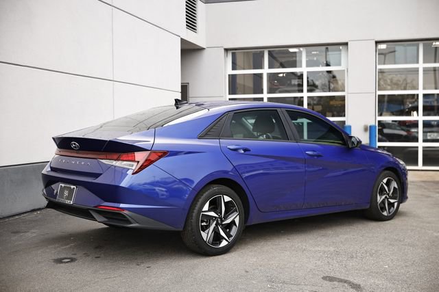 Used 2023 Hyundai Elantra SEL w/ Convenience Package image 7