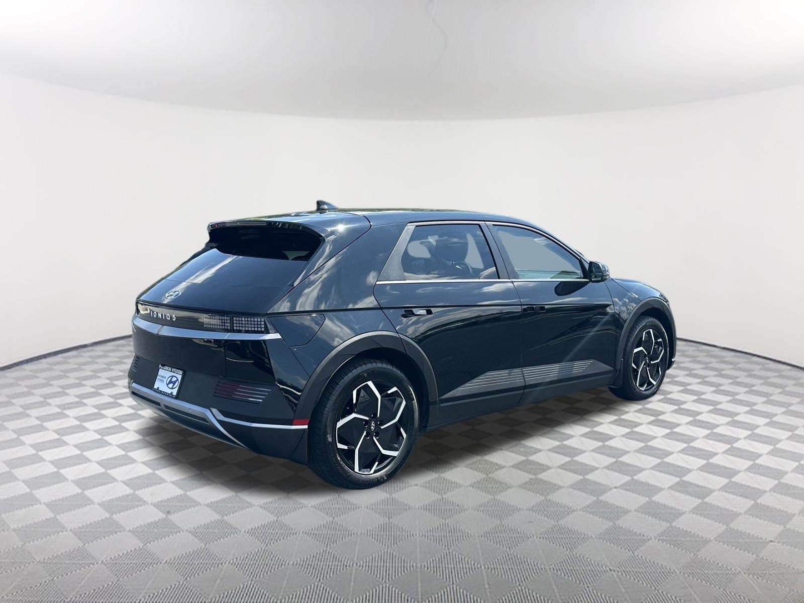 Used 2024 Hyundai Ioniq 5 SEL RWD image 5