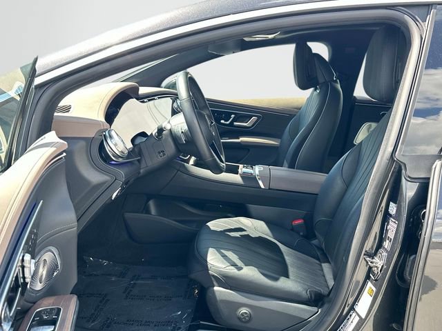 Used 2023 Mercedes-Benz EQS 580 4MATIC Sedan image 16