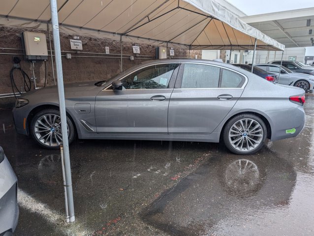 Certified 2023 BMW 530e xDrive w/ Convenience Package image 9