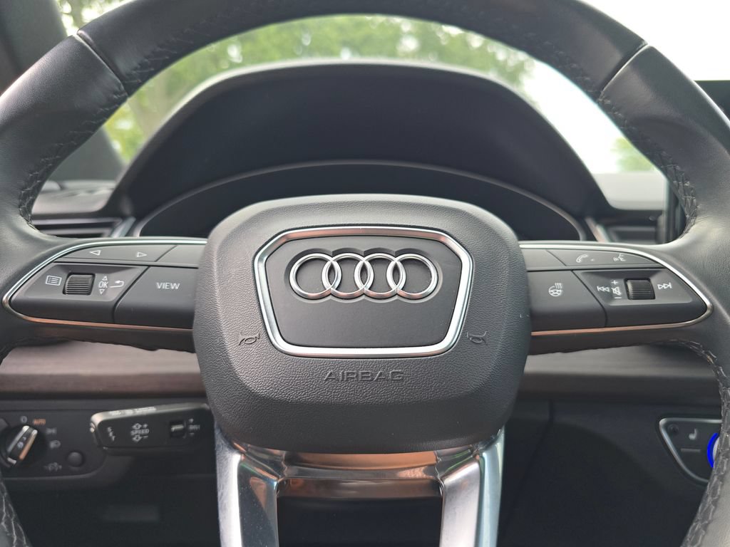 Used 2023 Audi Q5 2.0T Premium w/ Convenience Package AWD/4WD image 25