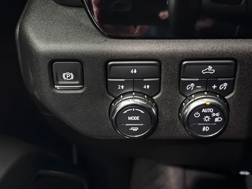Certified 2025 GMC Sierra 2500 SLE w/ SLE Convenience Package AWD/4WD image 26