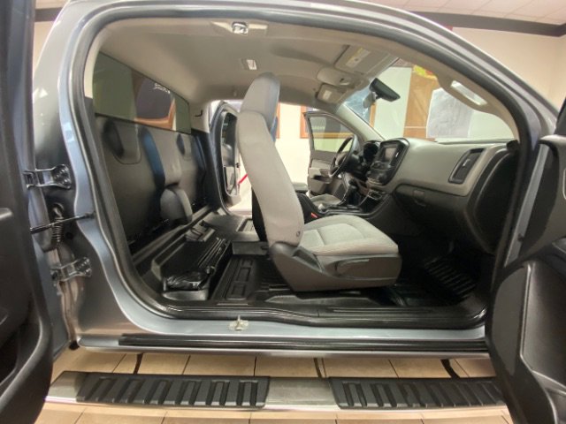 Used 2018 Chevrolet Colorado W/T RWD image 23