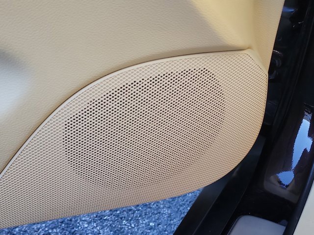 Used 2016 INFINITI QX50 2WD w/ Premium Plus Package image 32