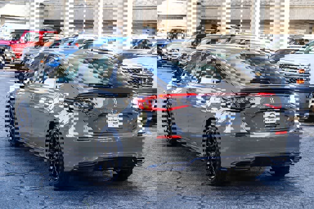 Used 2025 Honda Civic Sport image 6