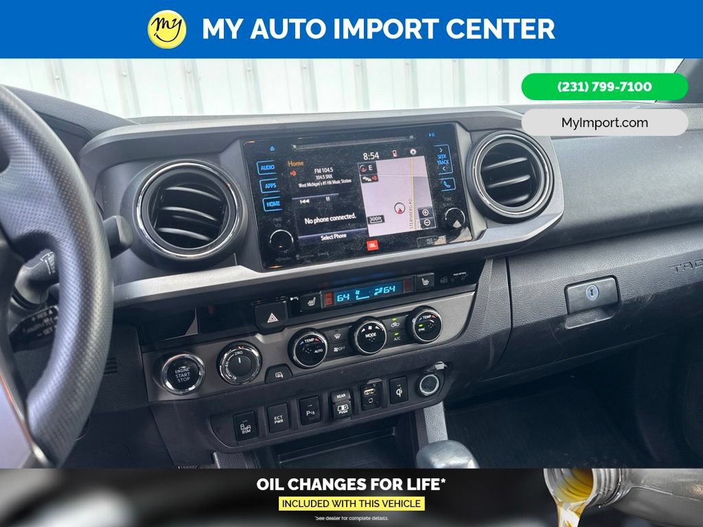 Used 2018 Toyota Tacoma TRD Off-Road AWD/4WD image 10