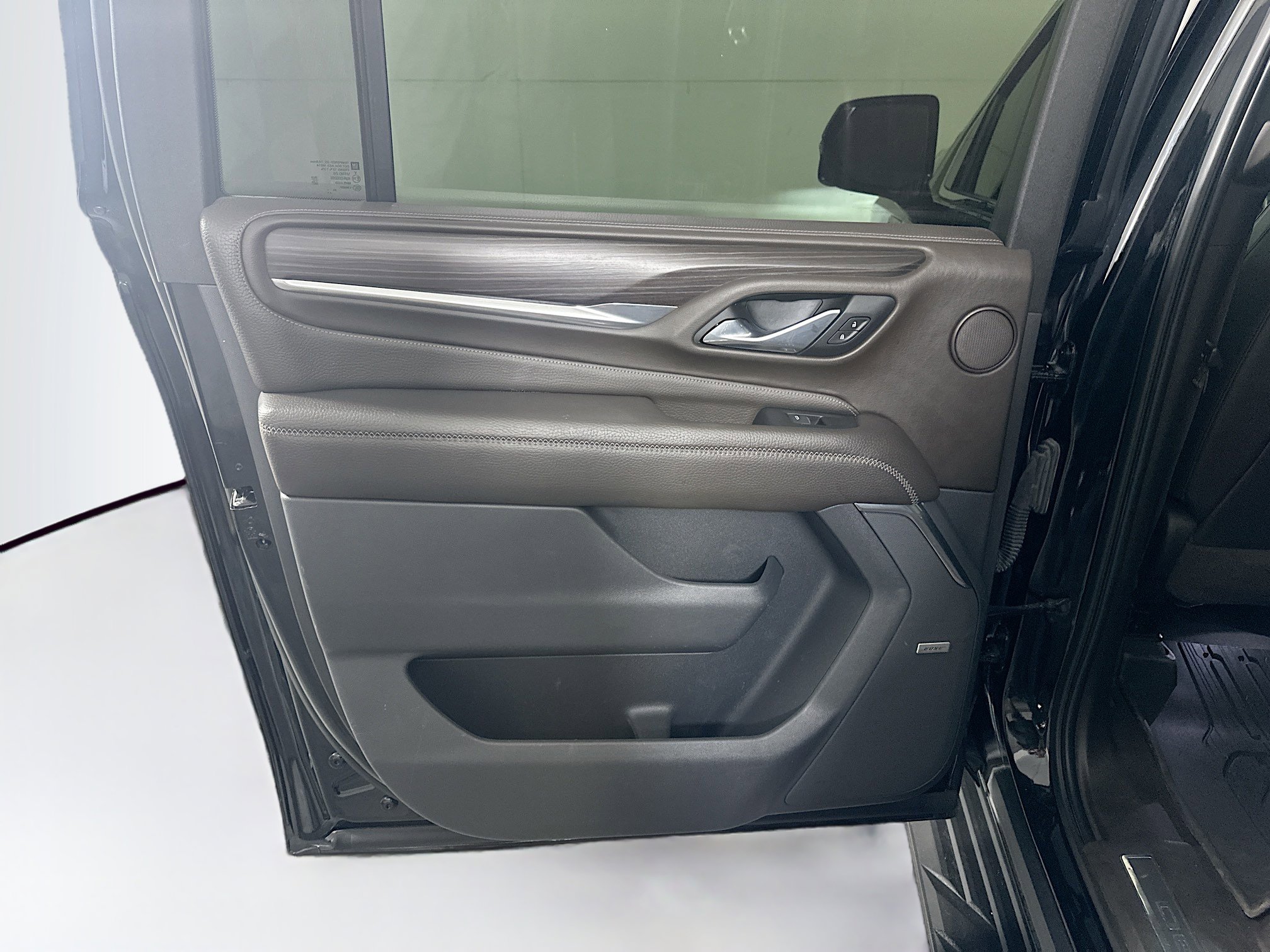 Used 2021 GMC Yukon XL Denali w/ Advanced Technology Package image 27