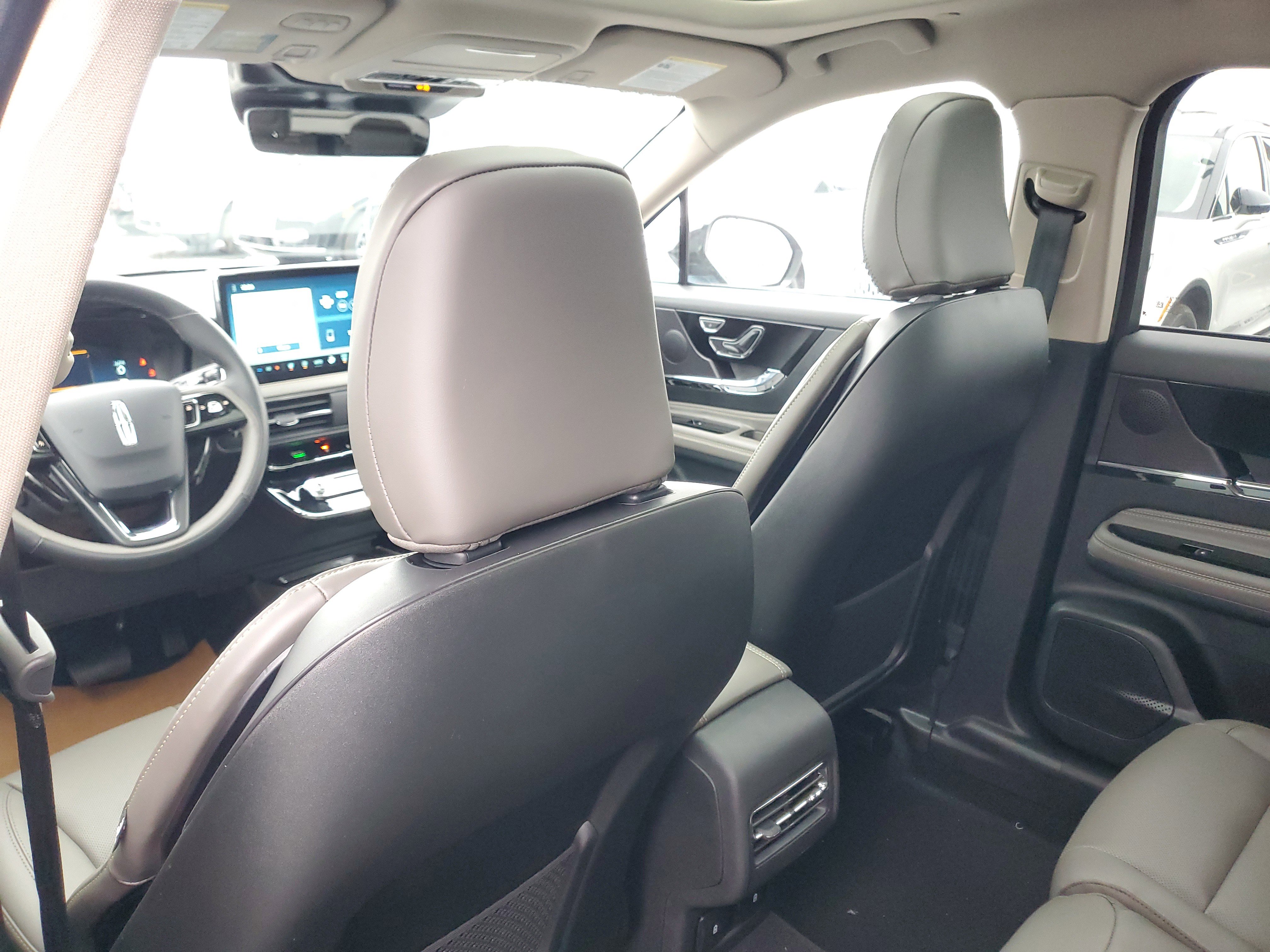 New 2026 Lincoln Corsair Premiere image 26