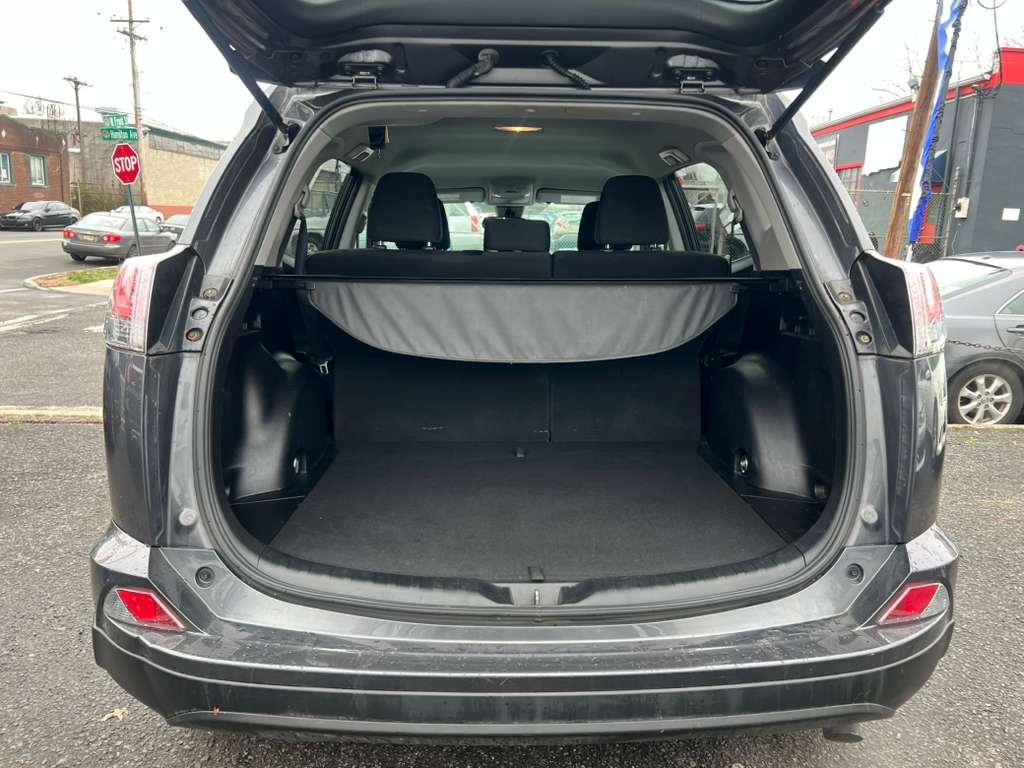 Used 2018 Toyota RAV4 LE w/ All Weather Liner Package image 23