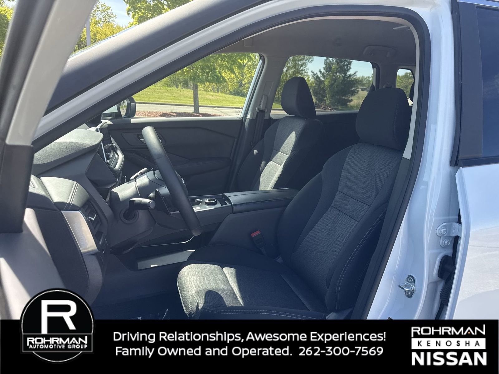 Certified 2025 Nissan Rogue SV AWD/4WD image 13