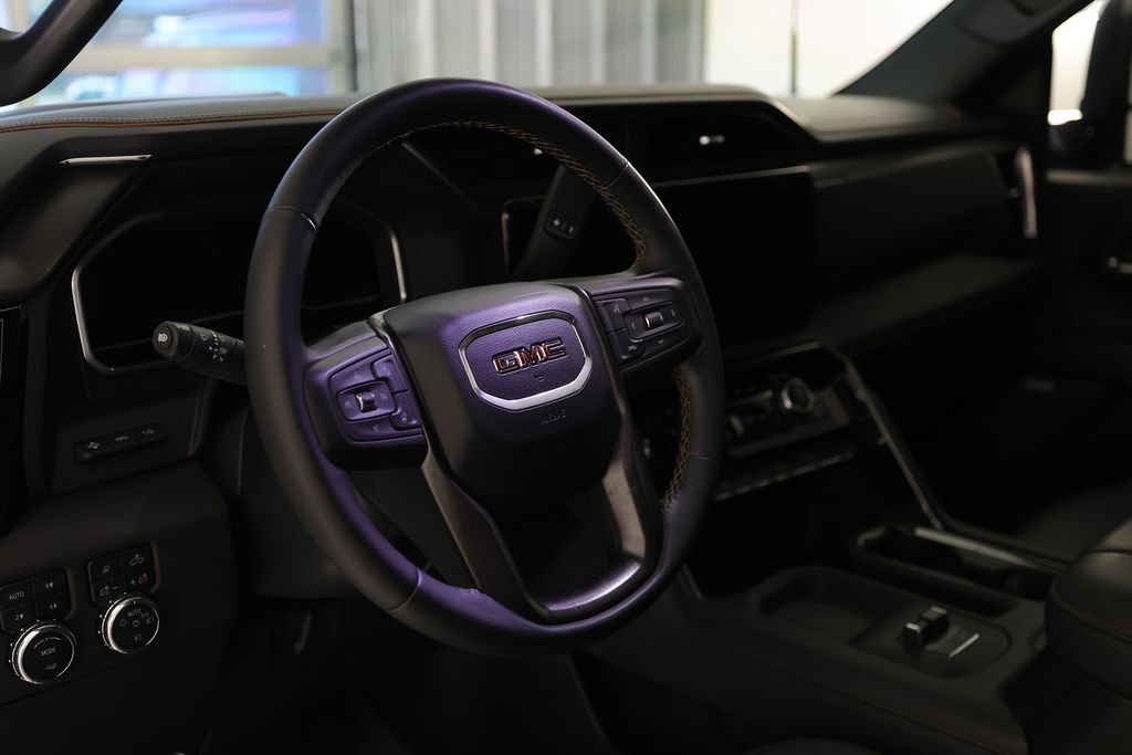 Used 2024 GMC Sierra 2500 AT4 w/ AT4 Premium Plus Package AWD/4WD image 19