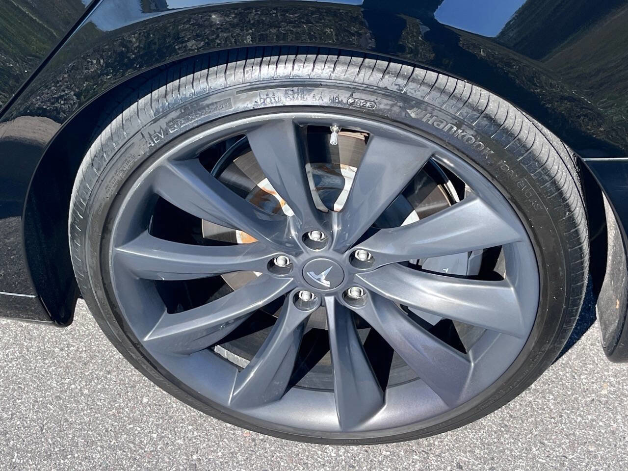 Used 2018 Tesla Model S 100D image 17