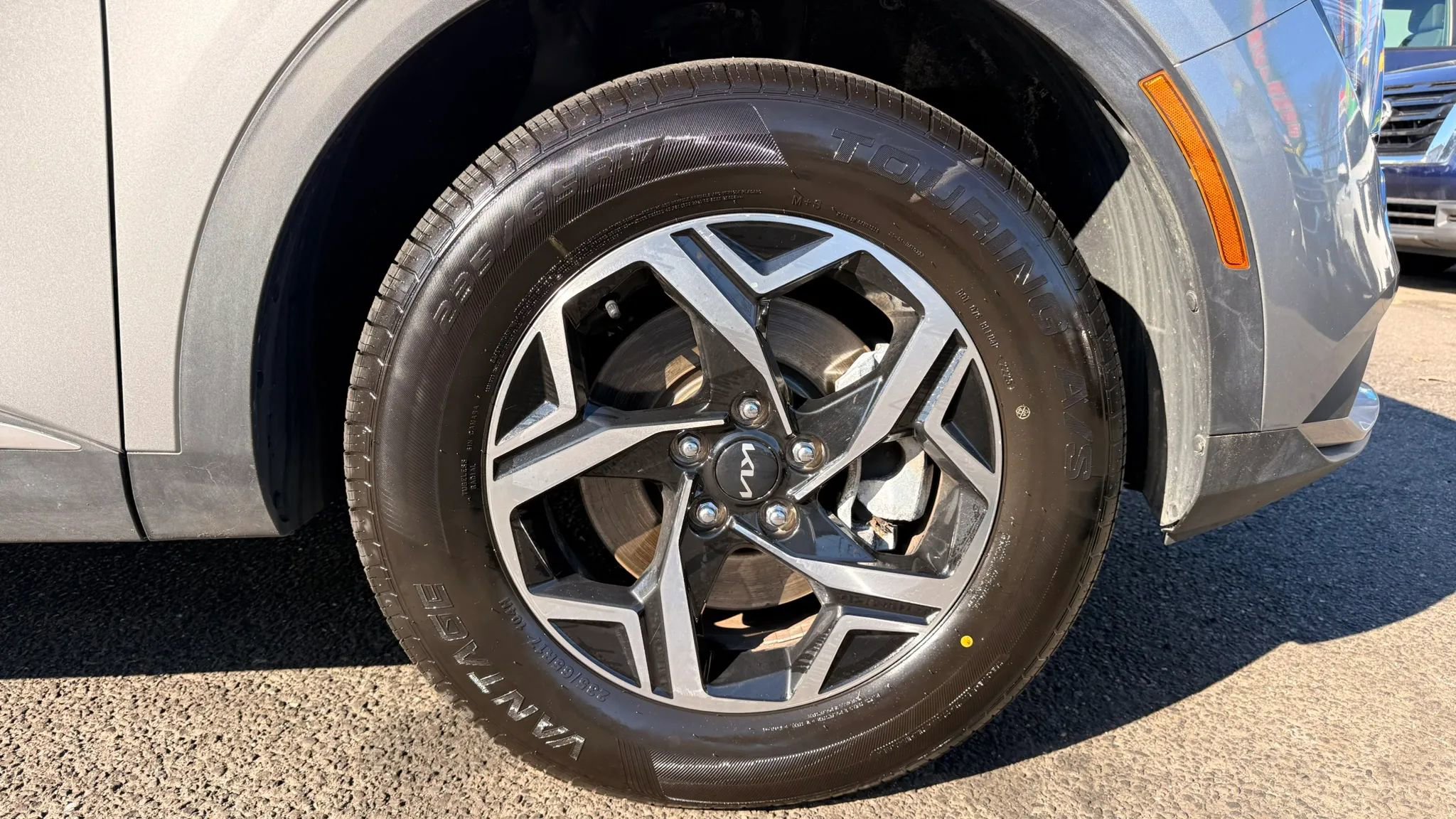 Used 2024 Kia Sportage LX image 29