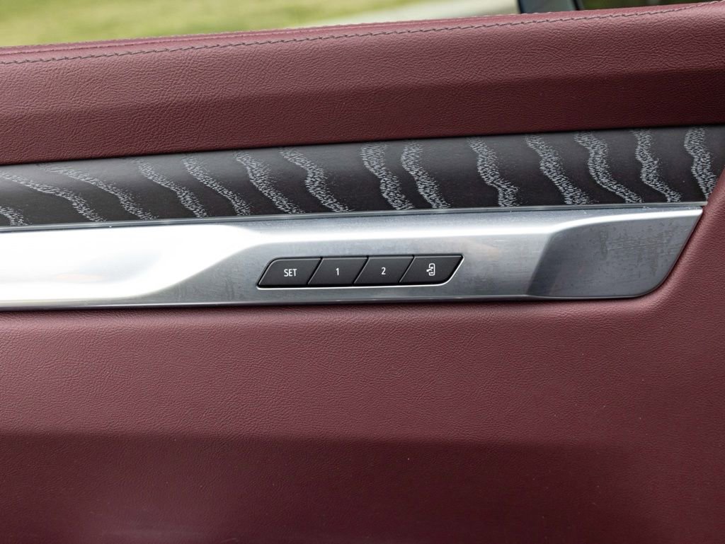 Used 2025 Cadillac Escalade Premium Luxury w/ Touring Package image 20