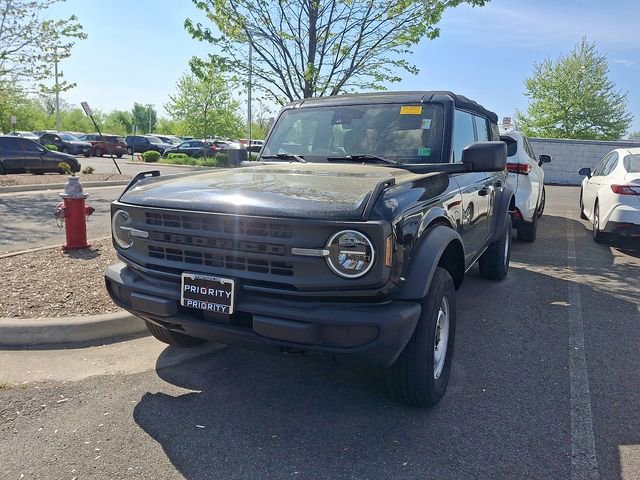 Used 2022 Ford Bronco 4-Door image 2