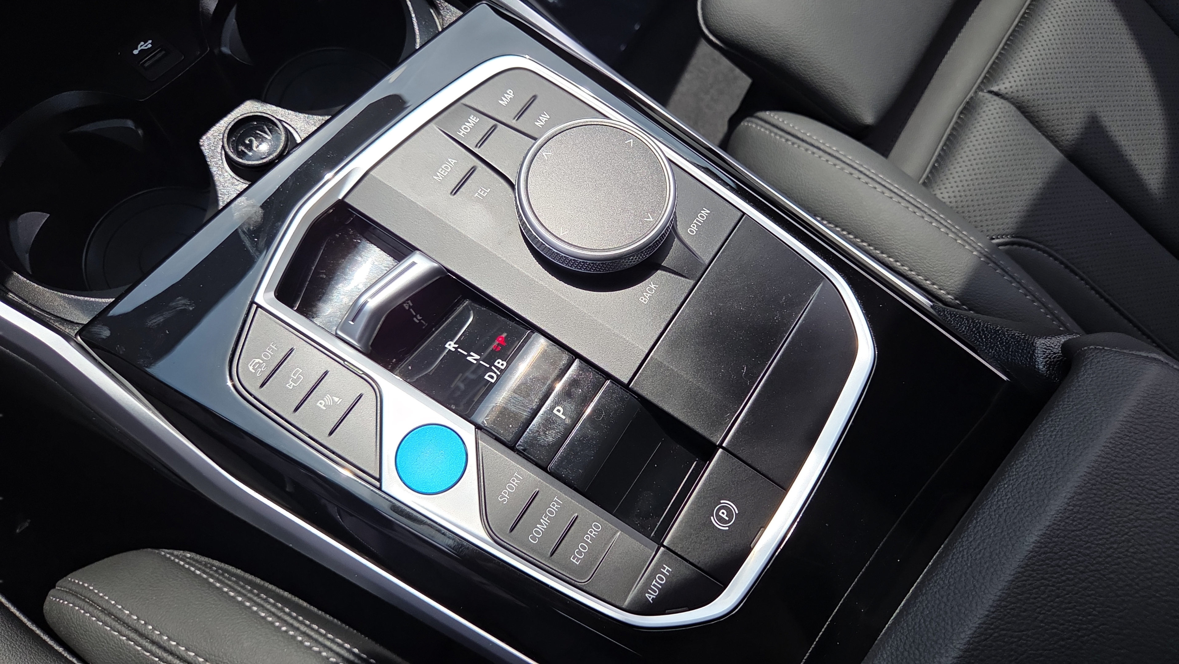 Used 2024 BMW i4 eDrive35 w/ Convenience Package RWD image 32