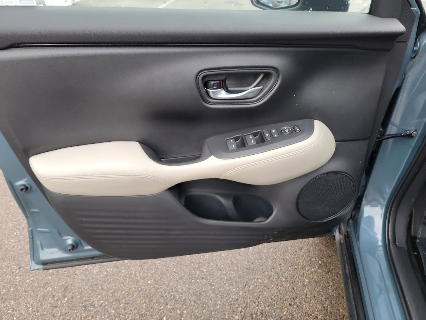 Certified 2026 Honda HR-V LX image 18