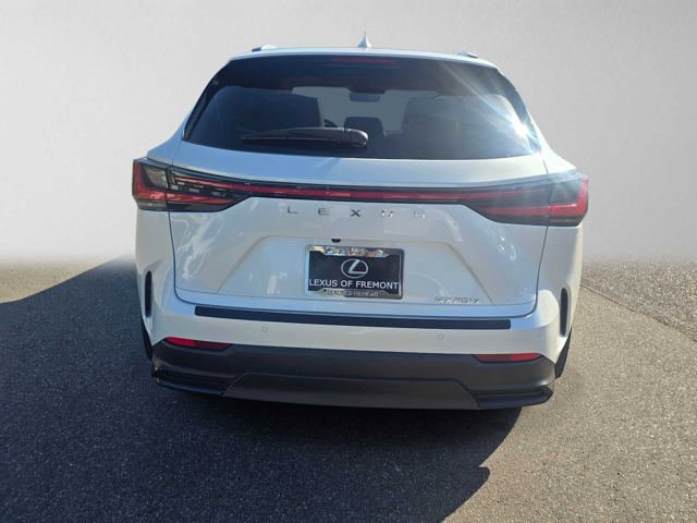 Certified 2025 Lexus NX 250 FWD w/ Accessory Package (2T) image 4