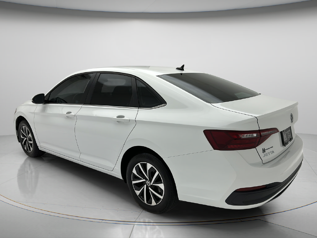 Used 2023 Volkswagen Jetta S FWD image 4