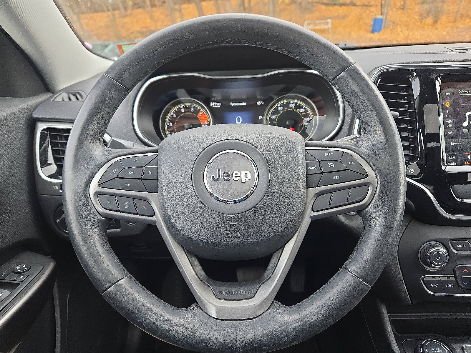 Used 2019 Jeep Cherokee Limited image 19