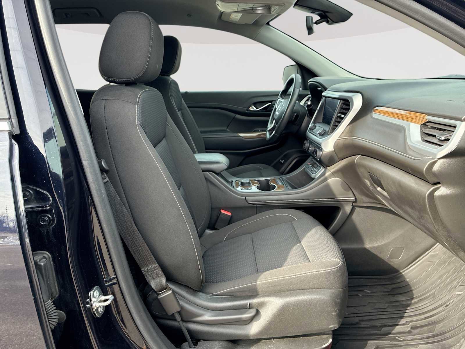 Certified 2022 GMC Acadia SLE w/ Driver Convenience Package image 27