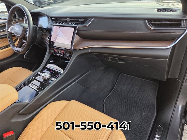 Used 2025 Jeep Grand Cherokee Summit w/ Obsidian Package image 18