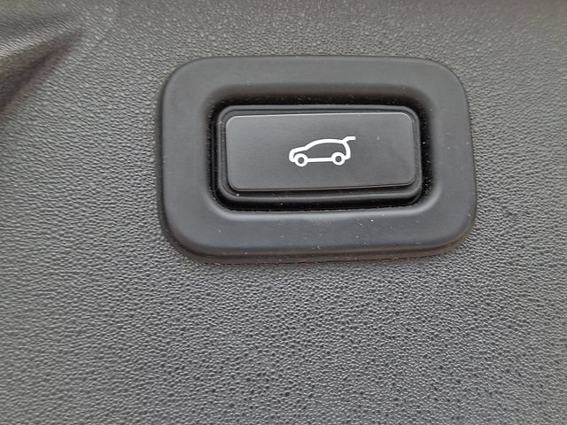 Used 2021 Land Rover Discovery Sport SE AWD/4WD image 31