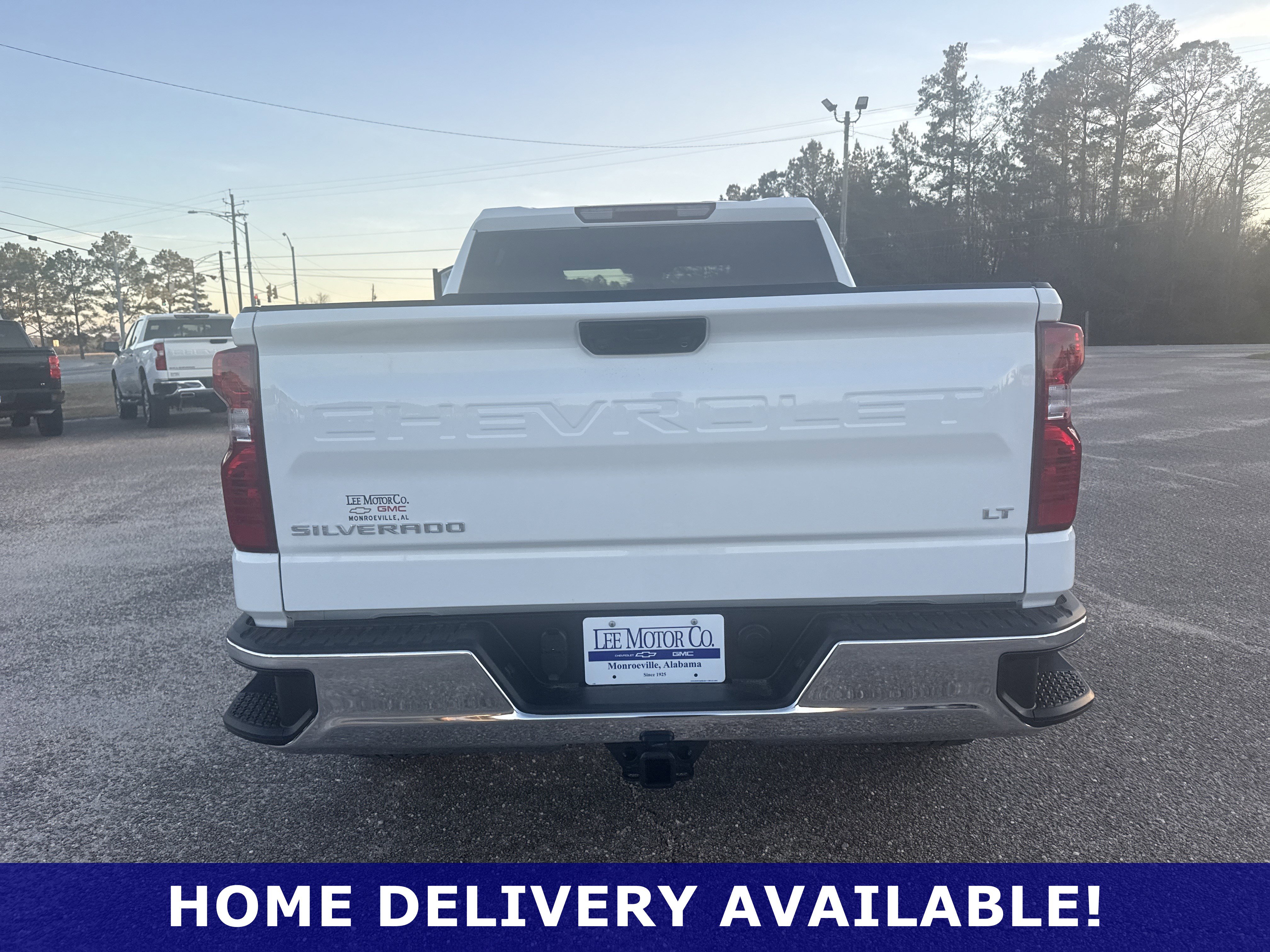 Used 2025 Chevrolet Silverado 1500 LT AWD/4WD image 17