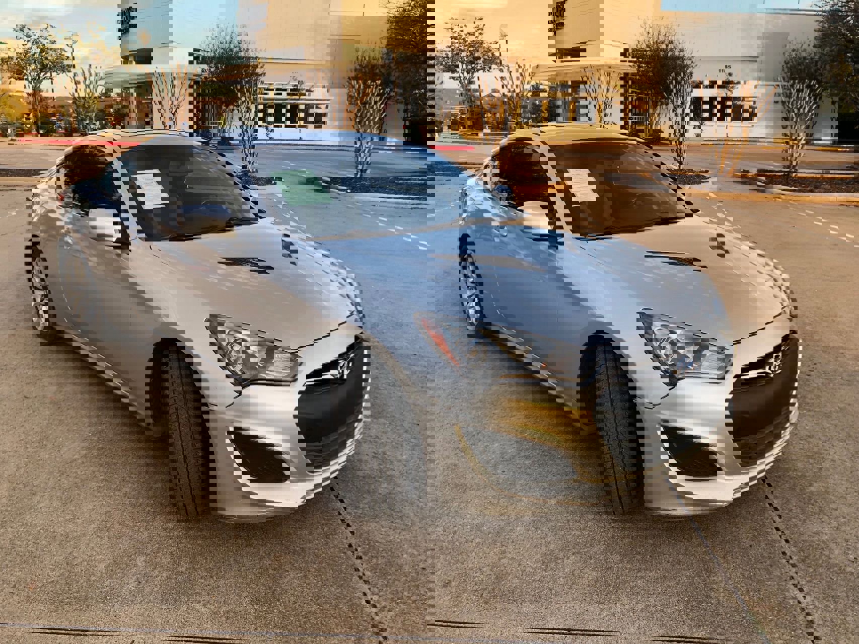 Used 2013 Hyundai Genesis 2.0T image 4