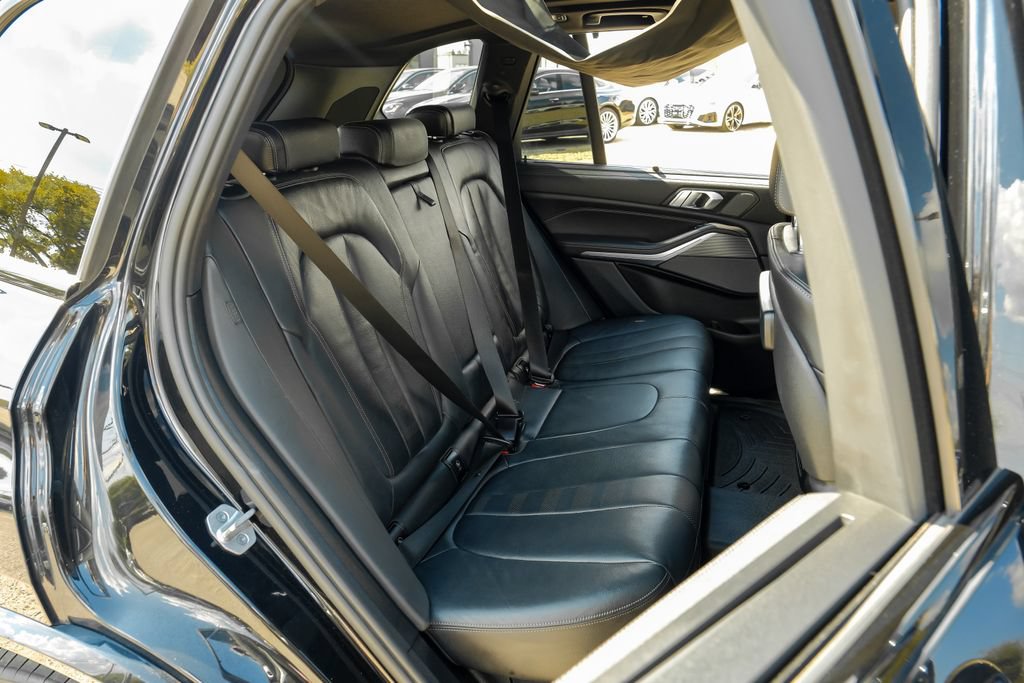 Used 2021 BMW X5 M50i w/ Premium Package AWD/4WD image 47