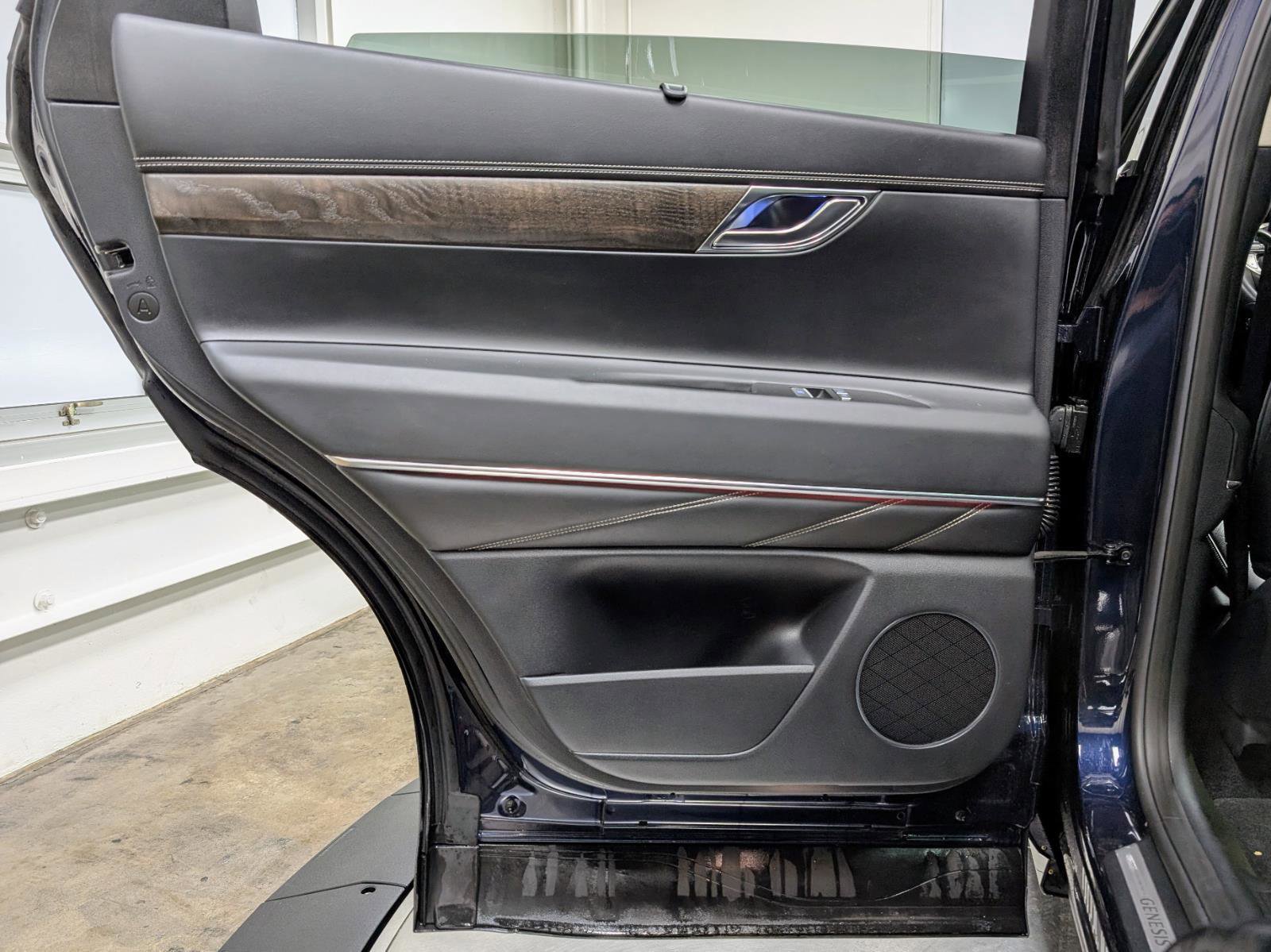 Used 2024 Genesis GV80 3.5T image 17