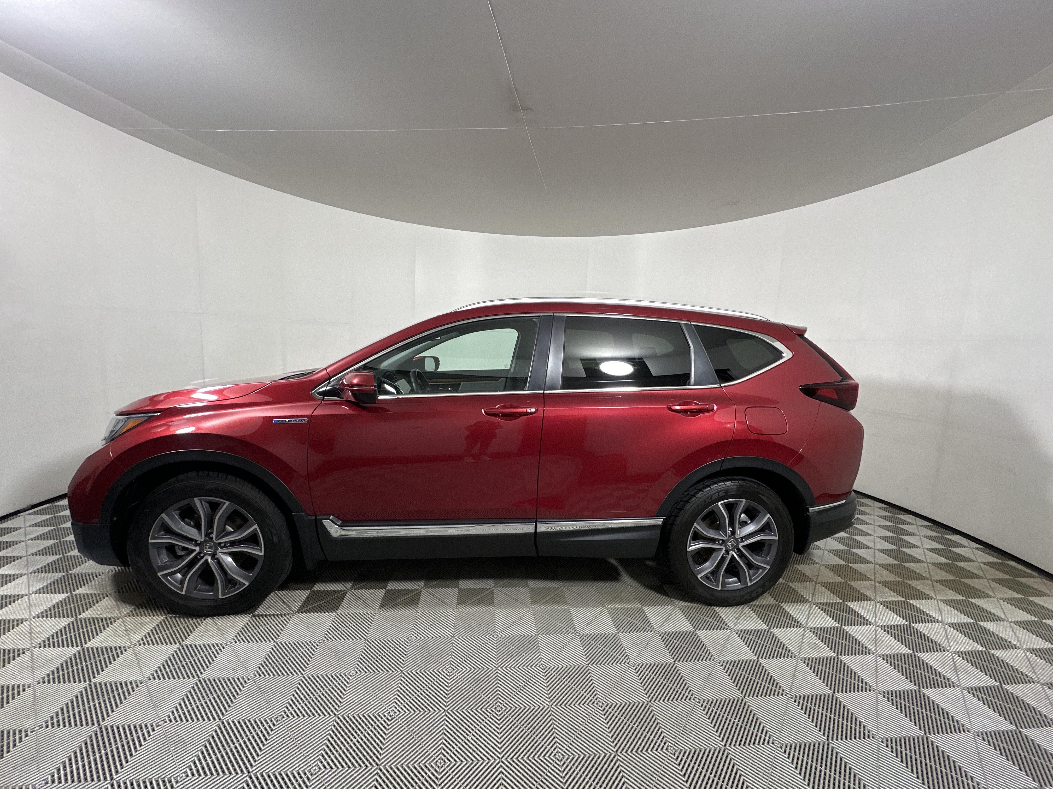 Used 2022 Honda CR-V Touring image 4