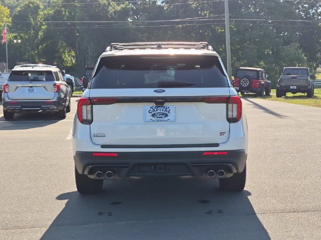 Used 2025 Ford Explorer ST AWD/4WD image 12