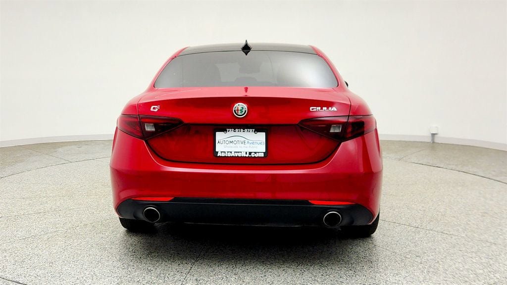 Used 2020 Alfa Romeo Giulia Ti w/ Active Blind Spot Package AWD/4WD image 6