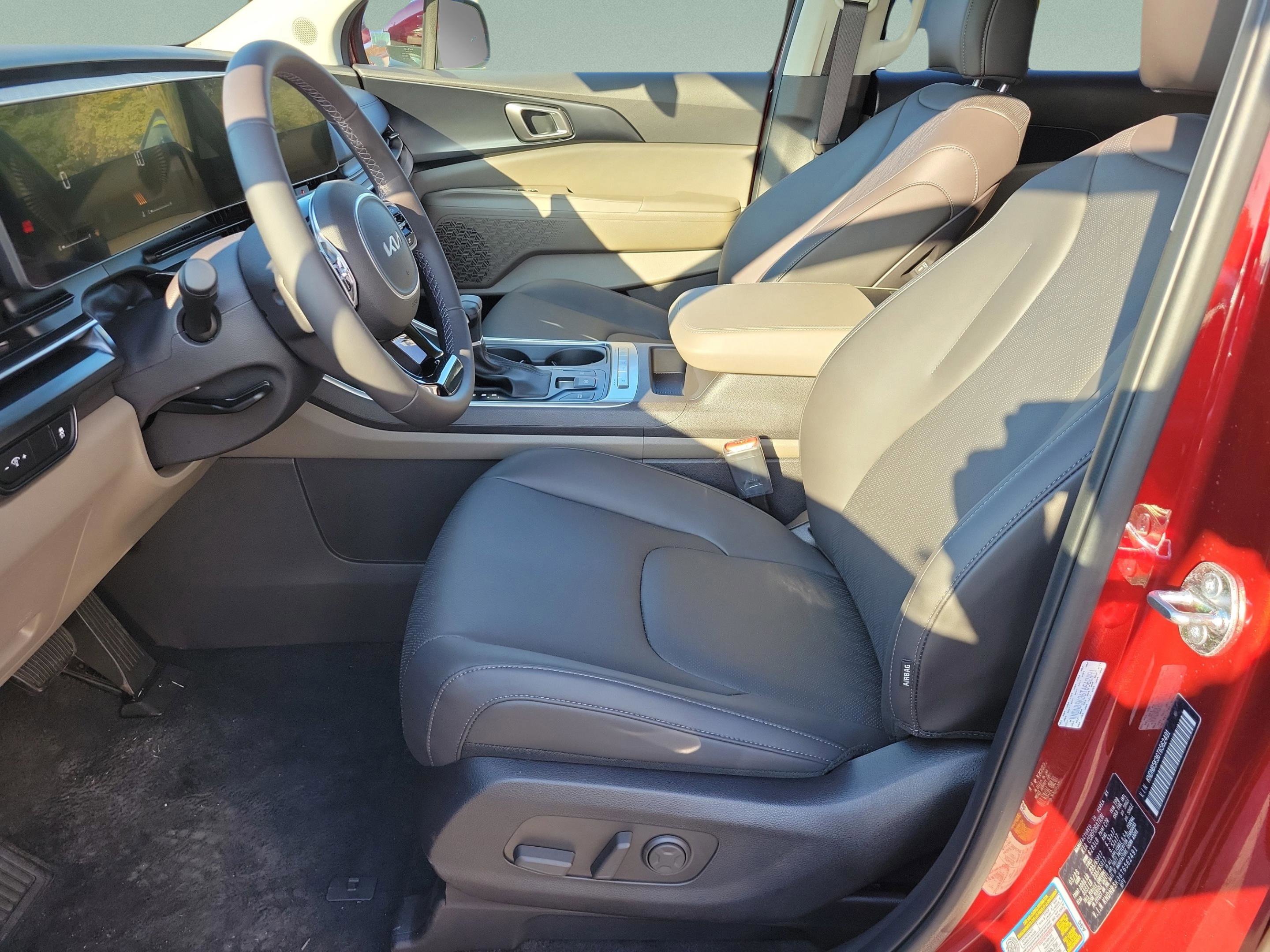 New 2026 Kia Carnival image 19