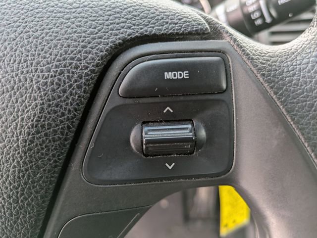 Used 2017 Kia Forte LX image 10