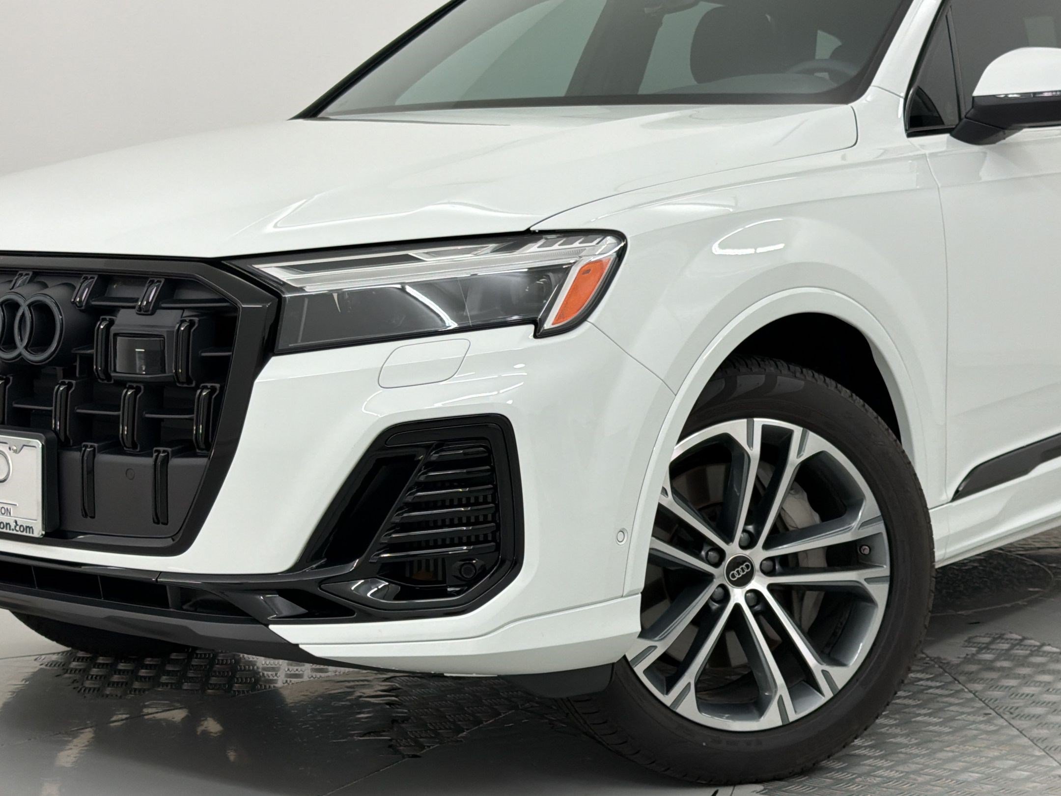 Certified 2026 Audi Q7 3.0T Premium w/ Convenience Plus Package AWD/4WD image 11