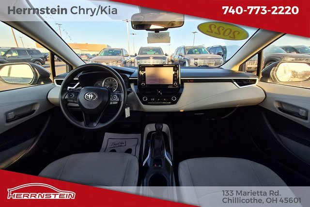 Used 2022 Toyota Corolla LE image 6