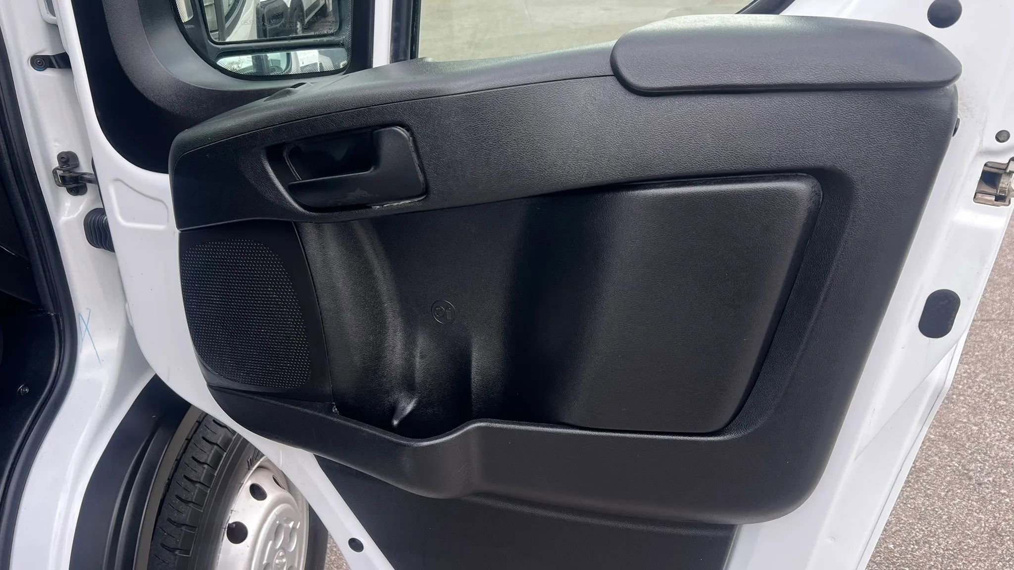 Used 2023 RAM ProMaster 2500 FWD image 28