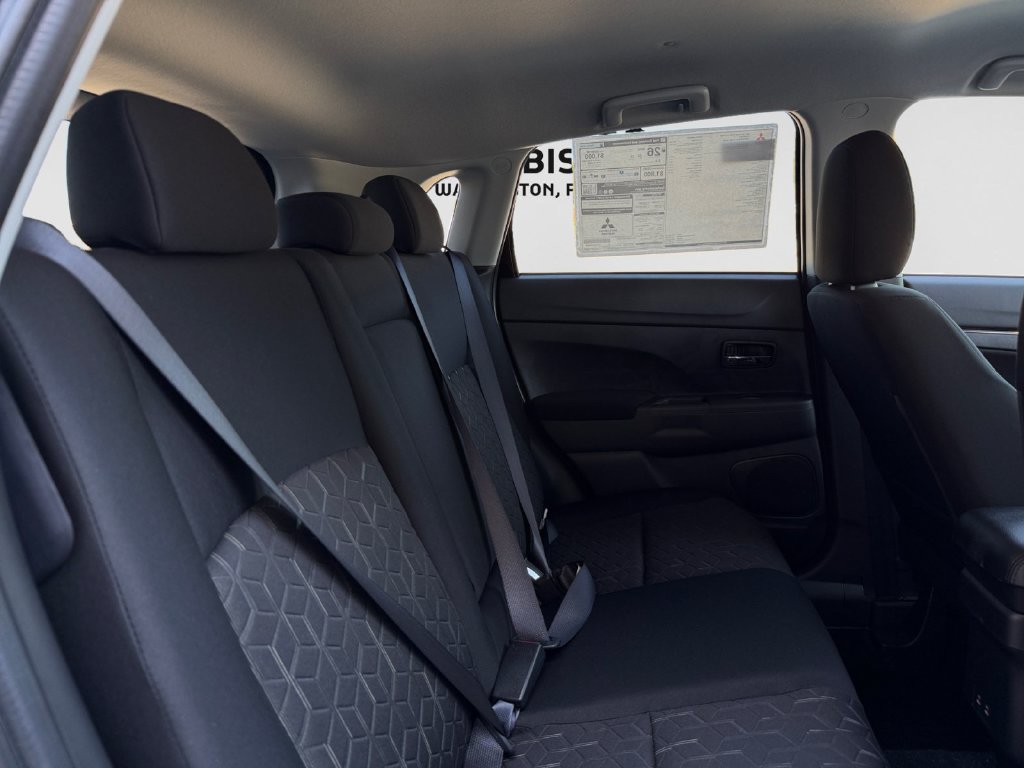 New 2027 Mitsubishi Outlander Sport LE AWD/4WD image 17
