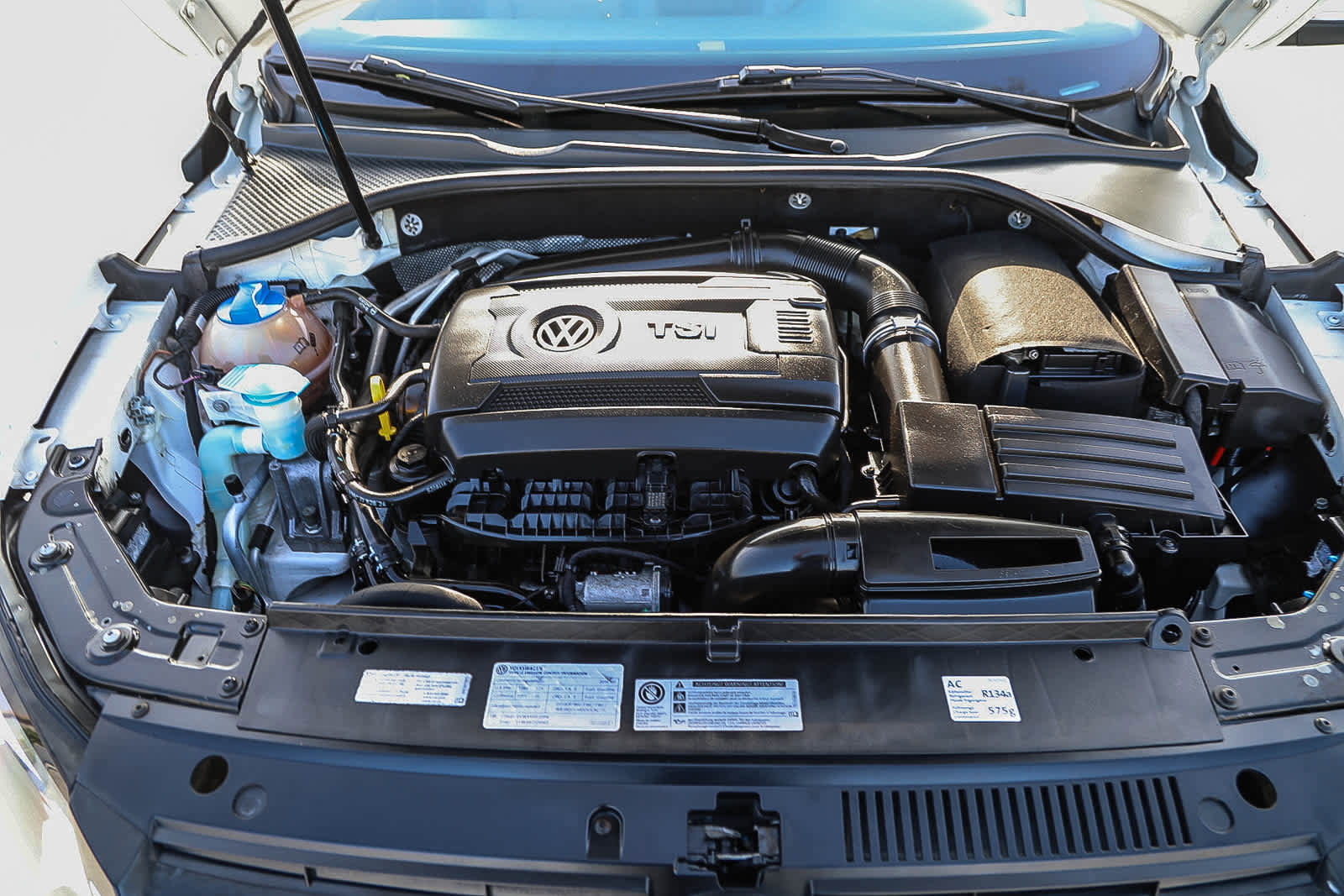 Used 2014 Volkswagen Passat 1.8T SE FWD image 26