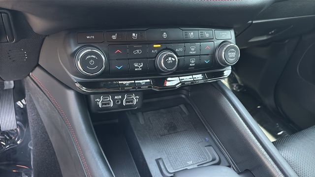 Used 2024 Dodge Durango R/T image 31