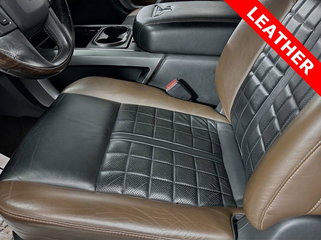 Used 2018 Nissan Titan Platinum Reserve image 19