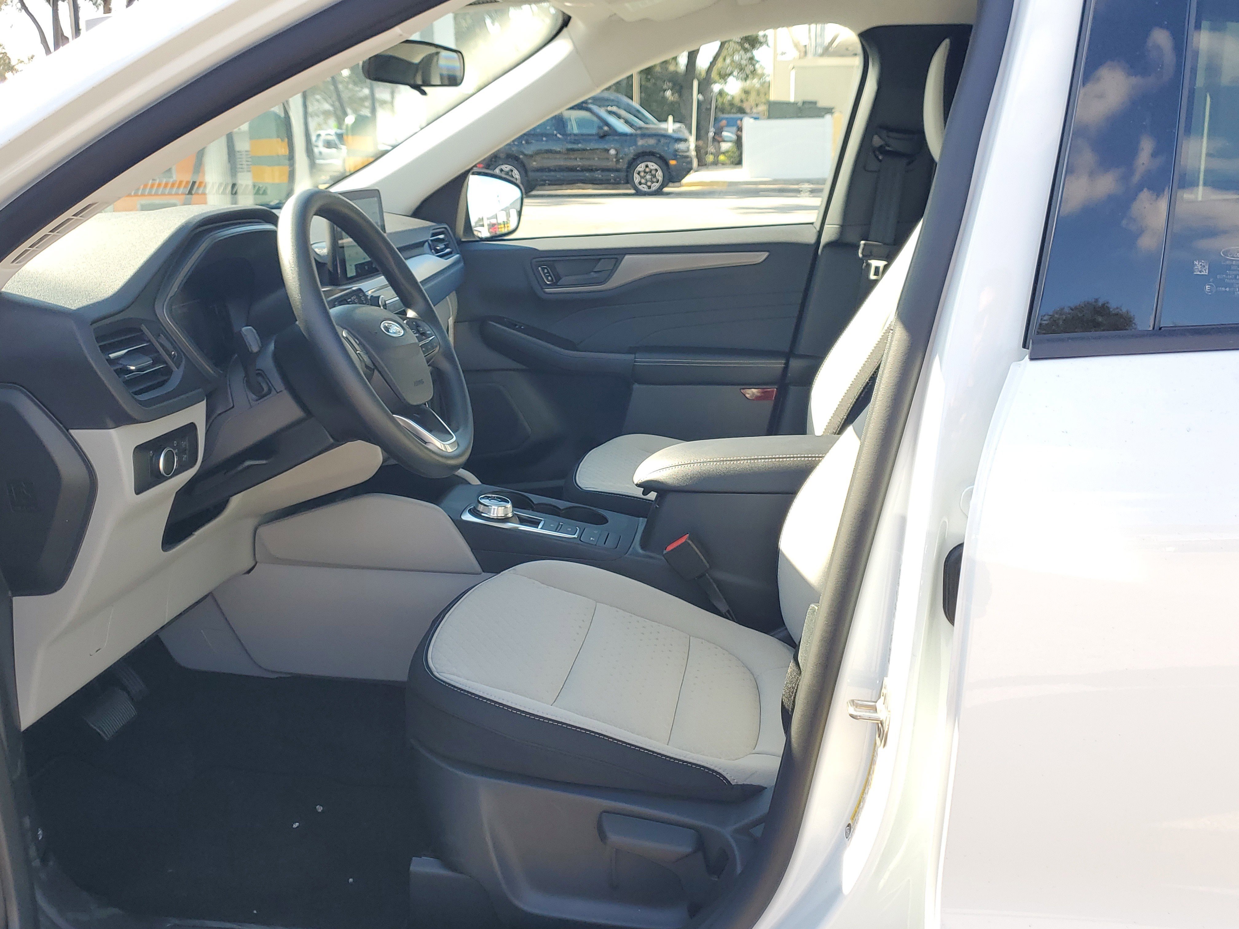 New 2026 Ford Escape Active FWD image 16
