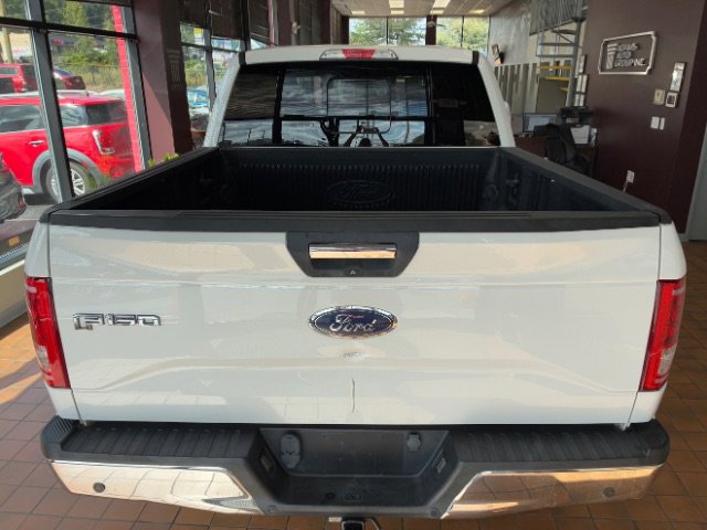 Used 2017 Ford F150 XLT w/ Equipment Group 302A Luxury AWD/4WD image 11
