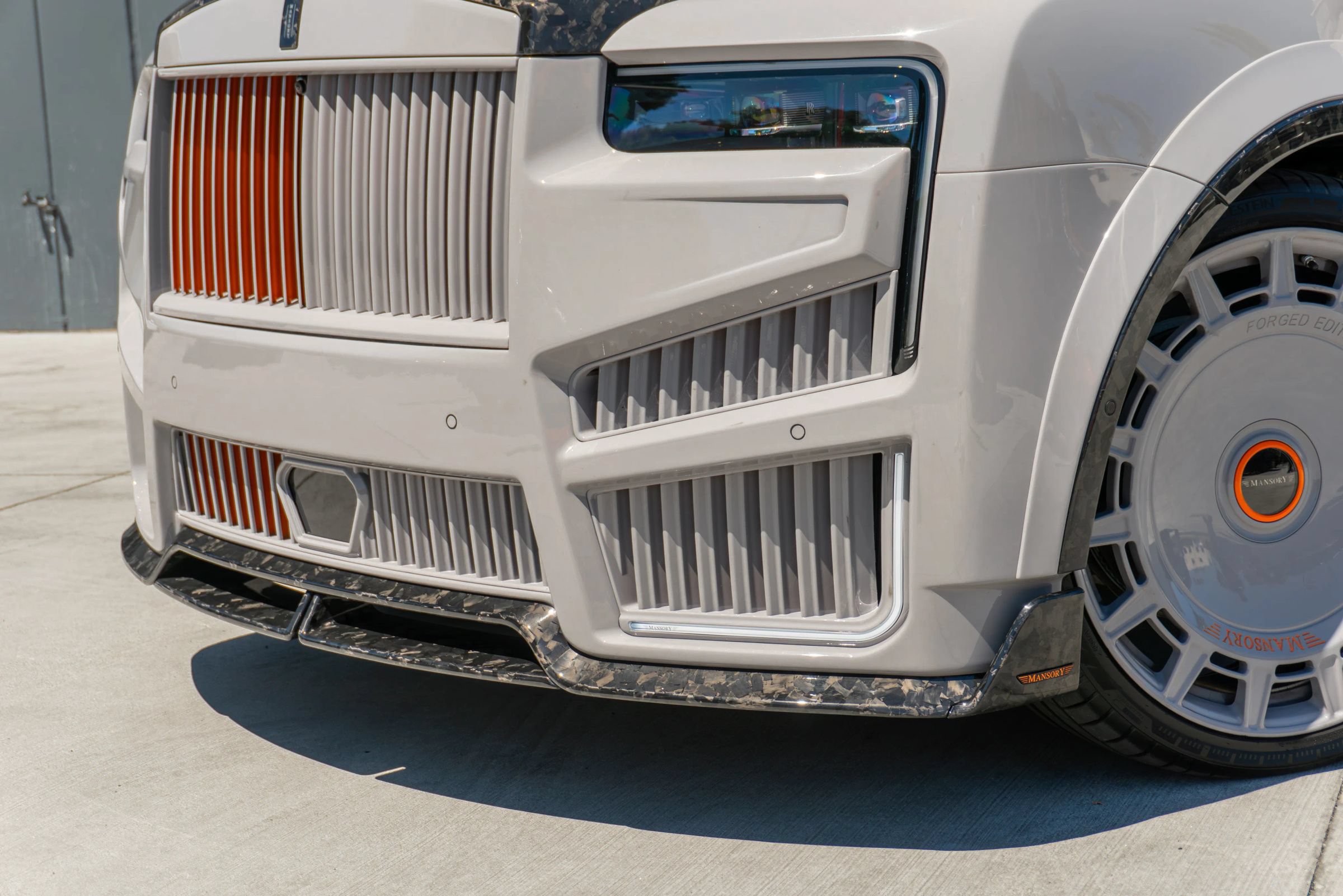 Used 2026 Rolls-Royce Cullinan AWD/4WD image 25