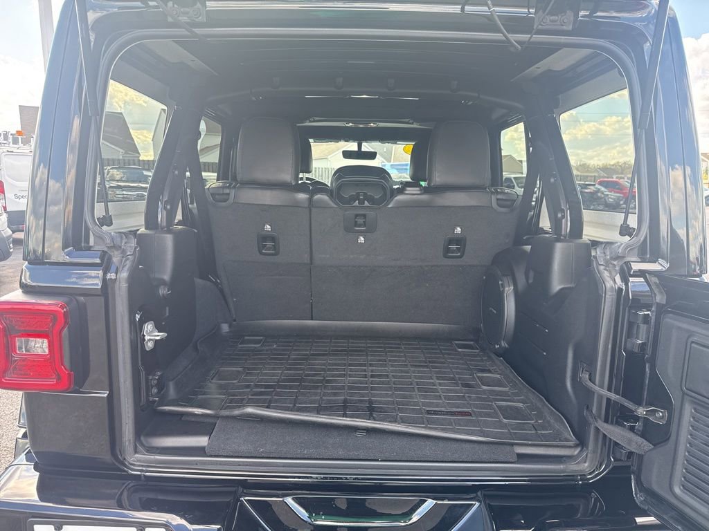 Used 2021 Jeep Wrangler Unlimited Sahara image 45
