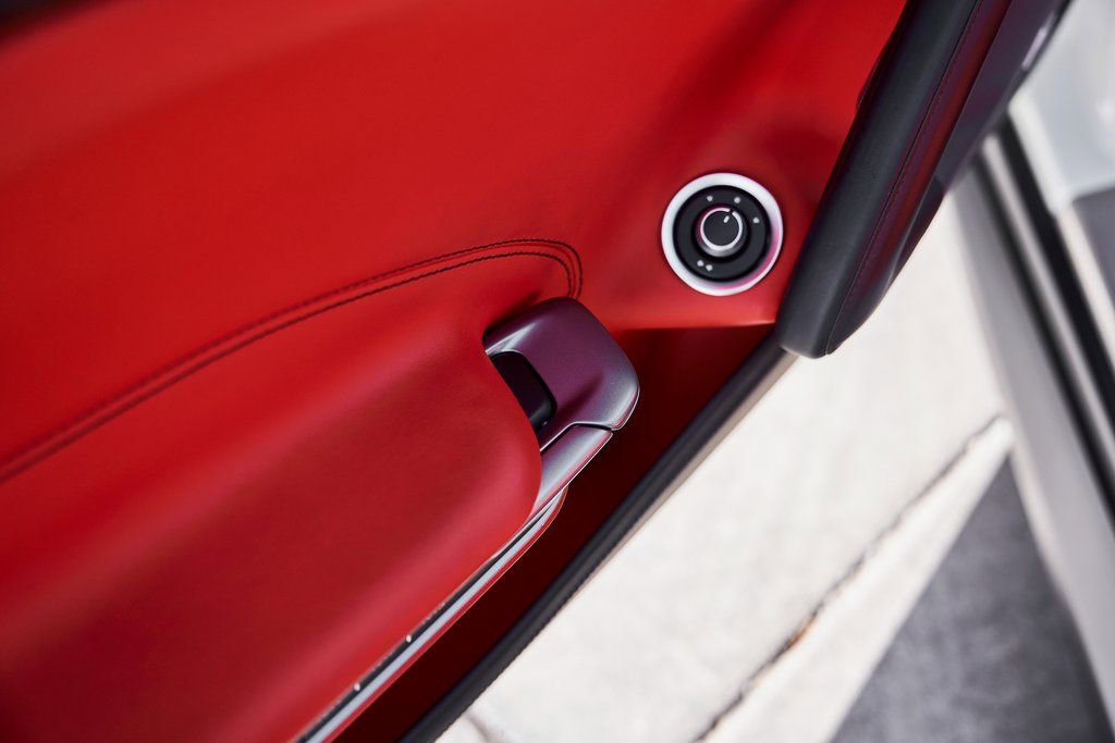 Used 2019 Ferrari GTC4Lusso AWD/4WD image 34