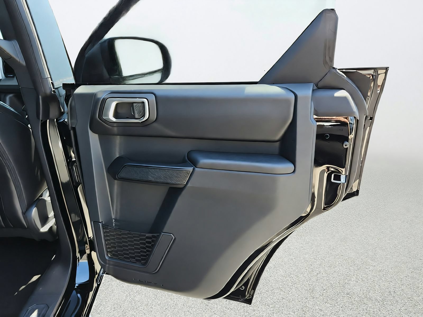 New 2026 Ford Bronco Outer Banks w/ Sasquatch Package AWD/4WD image 30