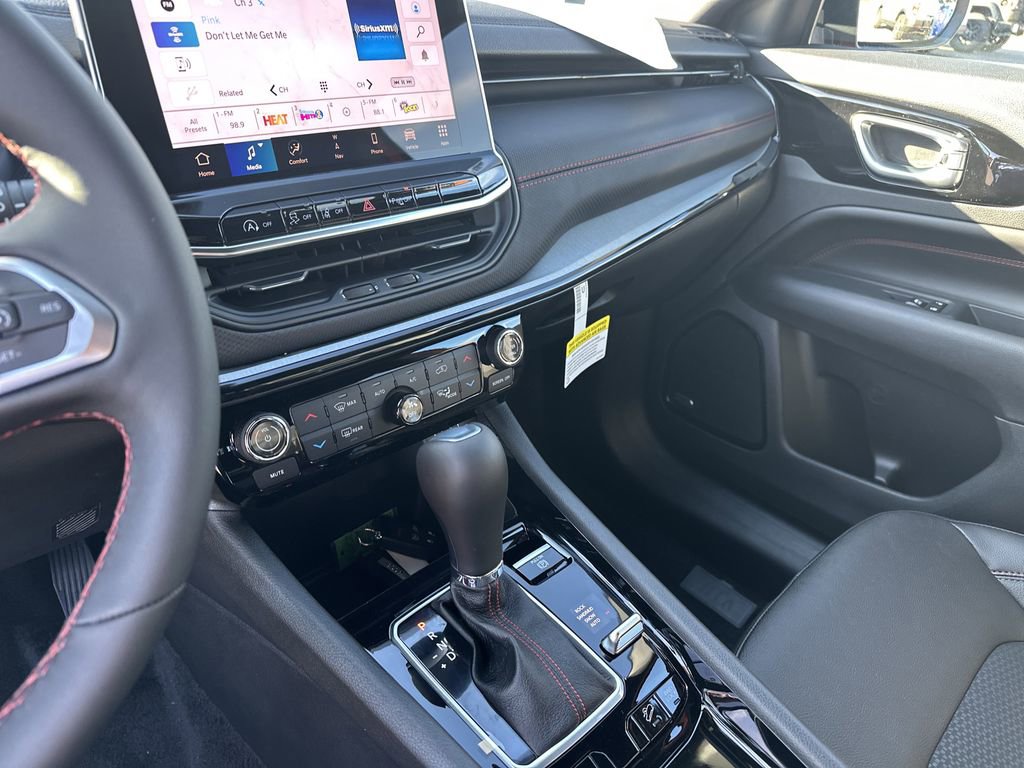 New 2026 Jeep Compass Trailhawk image 20